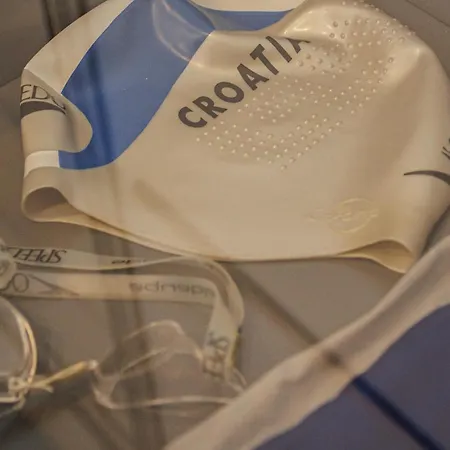 לינה וארוחת בוקר Heritage Olympic Dream 3*