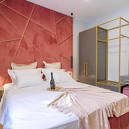 Bed and Breakfast Heritage Olympic Dream Σπλιτ