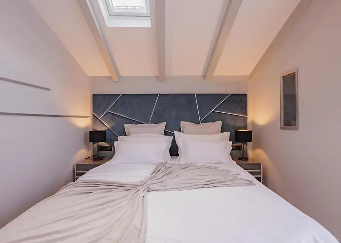 לינה וארוחת בוקר Heritage Olympic Dream ספליט