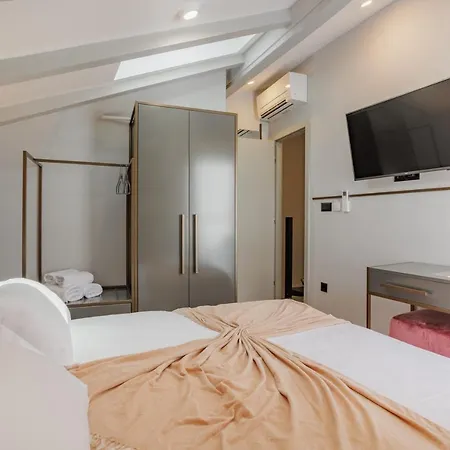 Alojamento de Acomodação e Pequeno-almoço Heritage Olympic Dream Split